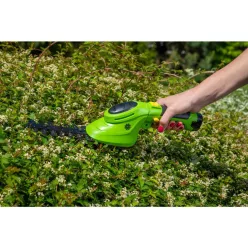   Fieldmann FZN 4101 -A Akkumulátoros kézi fű- és lombvágó