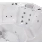 Pluto P&P jakuzzi 5 fős masszázsmedence 